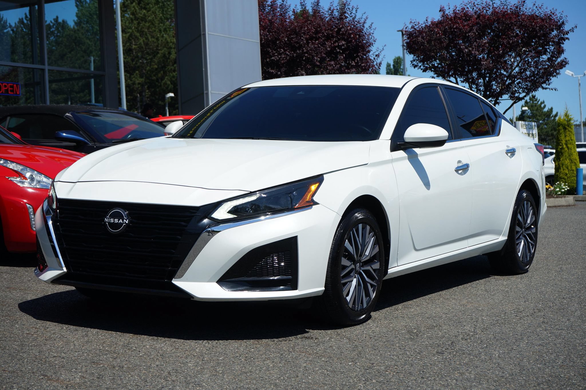 Used 2023 Nissan Altima 2.5 SV