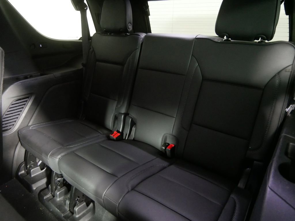 Used 2024 GMC Yukon Denali w/ Advanced Technology Package AWD/4WD image 21