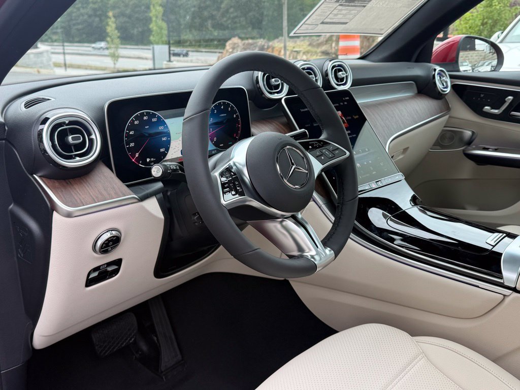 New 2027 Mercedes-Benz GLC 300 4MATIC image 9