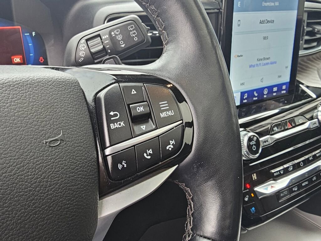 Used 2021 Ford Explorer Platinum w/ Equipment Group 601A AWD/4WD image 25