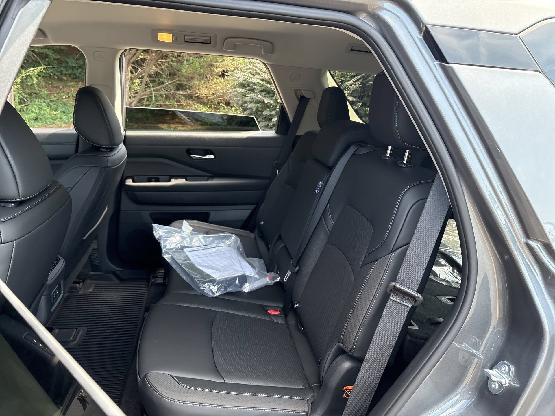 New 2026 Nissan Pathfinder SL FWD image 14