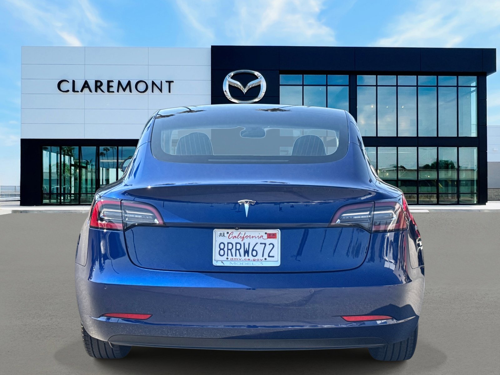 Used 2020 Tesla Model 3 Standard Range Plus image 4