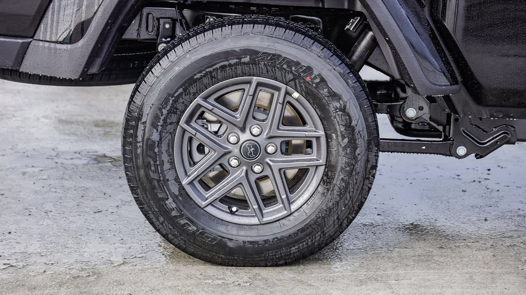 New 2026 Jeep Gladiator Sport AWD/4WD image 12