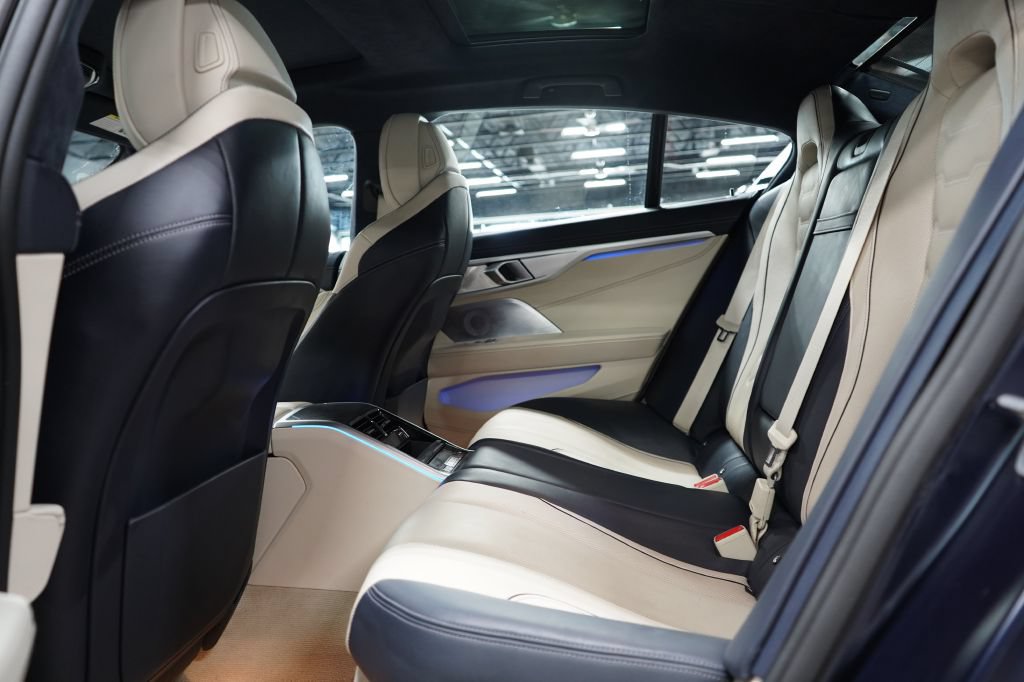 Used 2023 BMW ALPINA B8 xDrive Gran Coupe AWD/4WD image 15