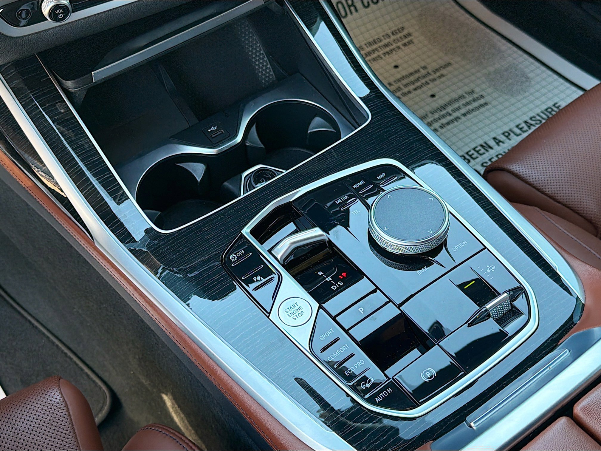 Used 2023 BMW X7 M60i w/ Climate Comfort Package image 29