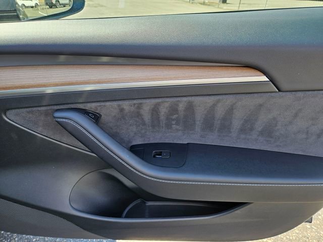 Used 2023 Tesla Model 3 Standard Range image 15