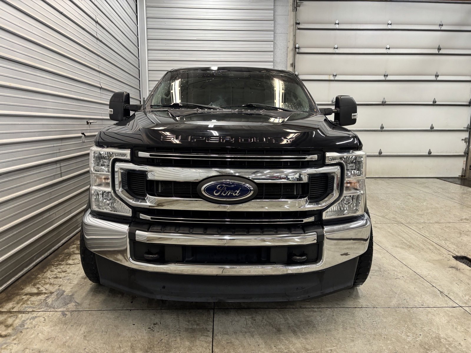 Used 2021 Ford F250 XLT image 2