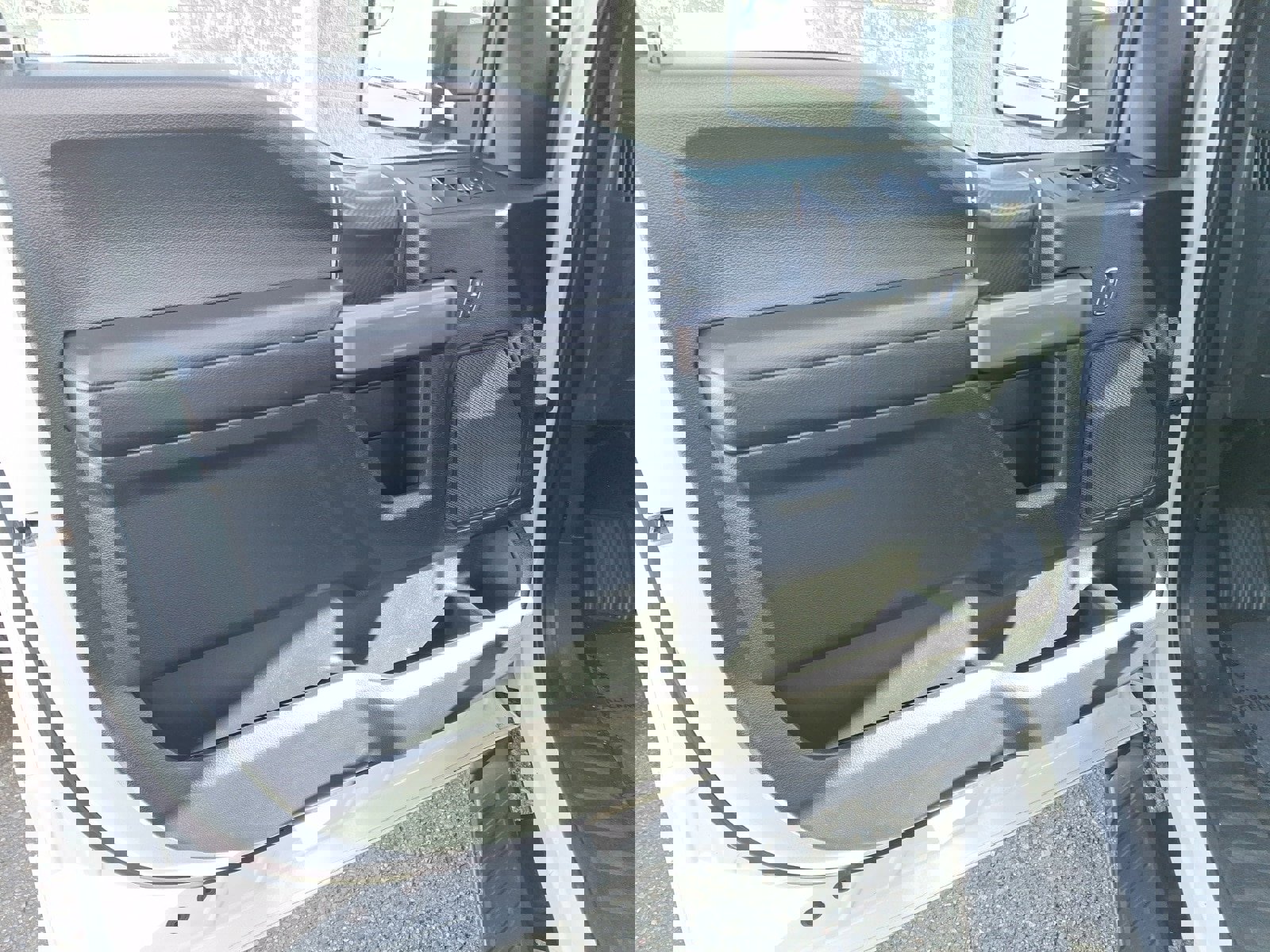 Used 2020 Ford F150 XLT w/ Equipment Group 302A Luxury image 9