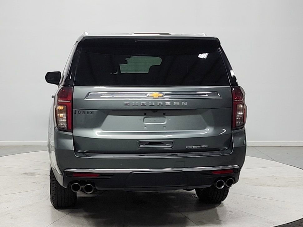 Used 2023 Chevrolet Suburban Premier AWD/4WD image 6