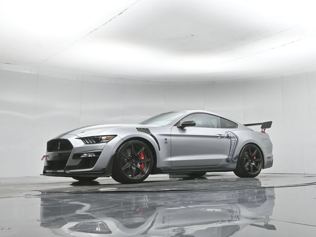 Used 2020 Ford Mustang Shelby GT500 w/ Carbon Fiber Track Pack RWD image 44