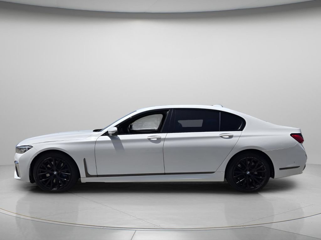 Used 2021 BMW 750i xDrive w/ Autobahn Package AWD/4WD image 3