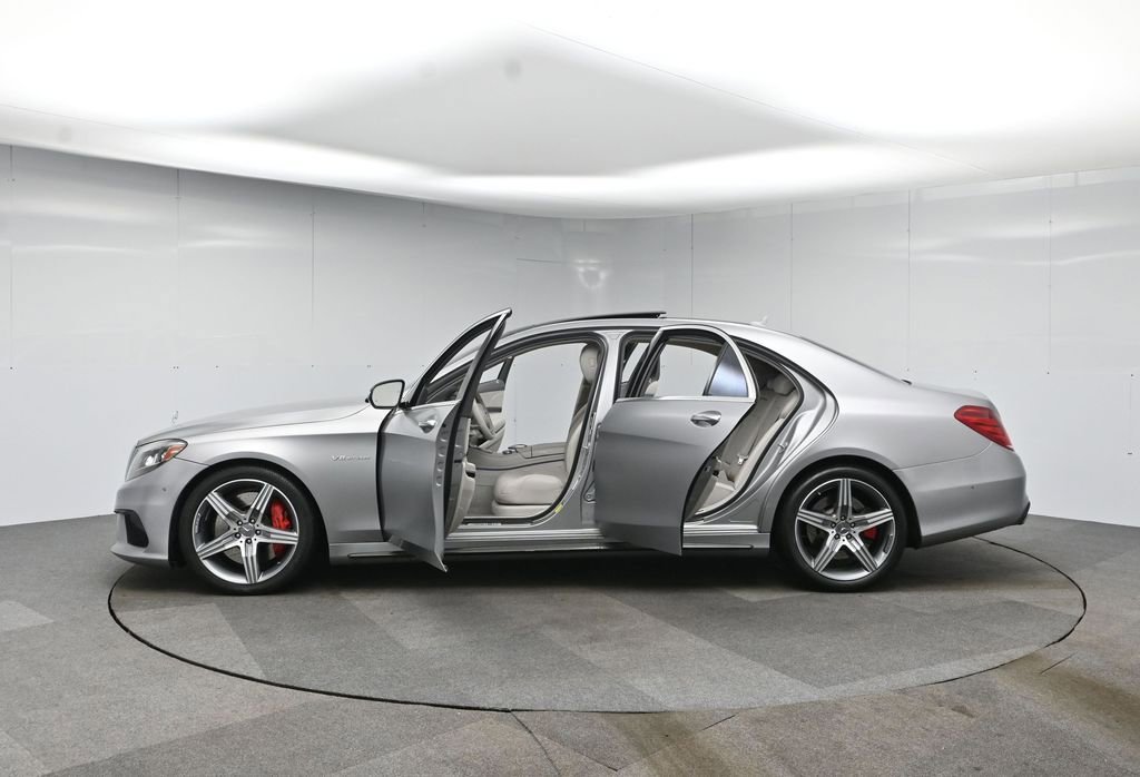 Used 2017 Mercedes-Benz S 63 AMG 4MATIC Sedan w/ Carbon Fiber Exterior Package image 71