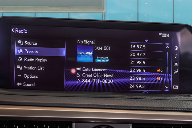 Used 2020 Lexus RX 350 FWD w/ Luxury Package image 24