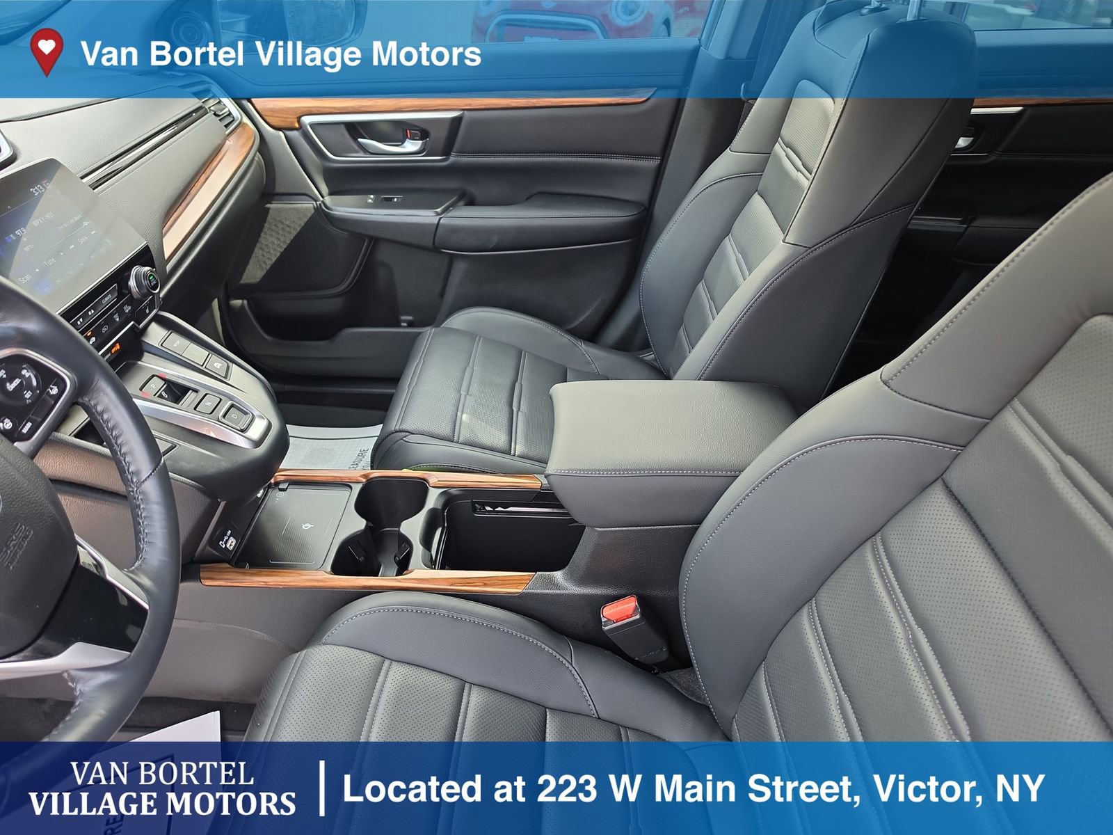 Used 2022 Honda CR-V Touring image 11