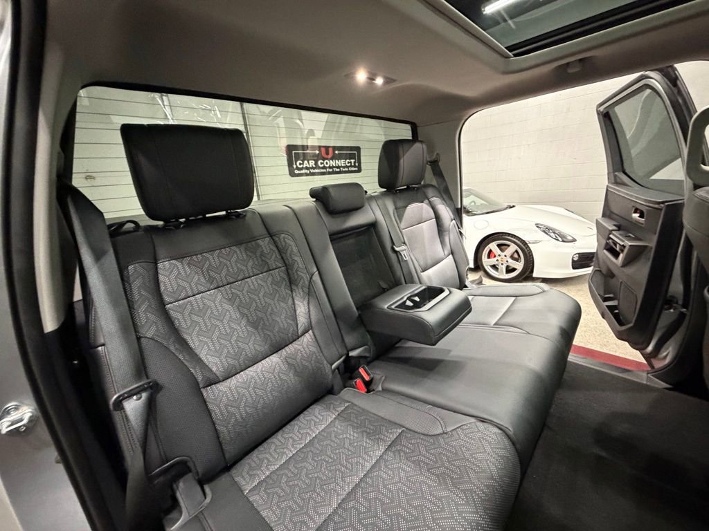 Used 2024 Toyota Tundra Limited image 32
