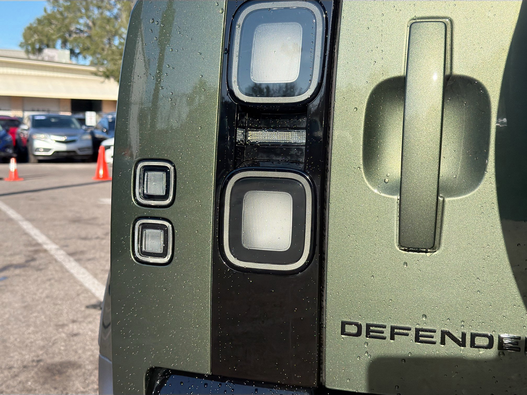 New 2026 Land Rover Defender 110 S image 10