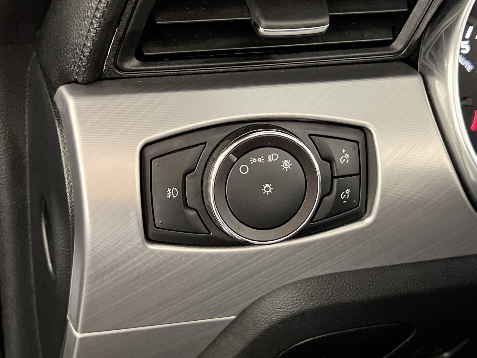 Used 2018 Ford Mustang GT Premium image 30