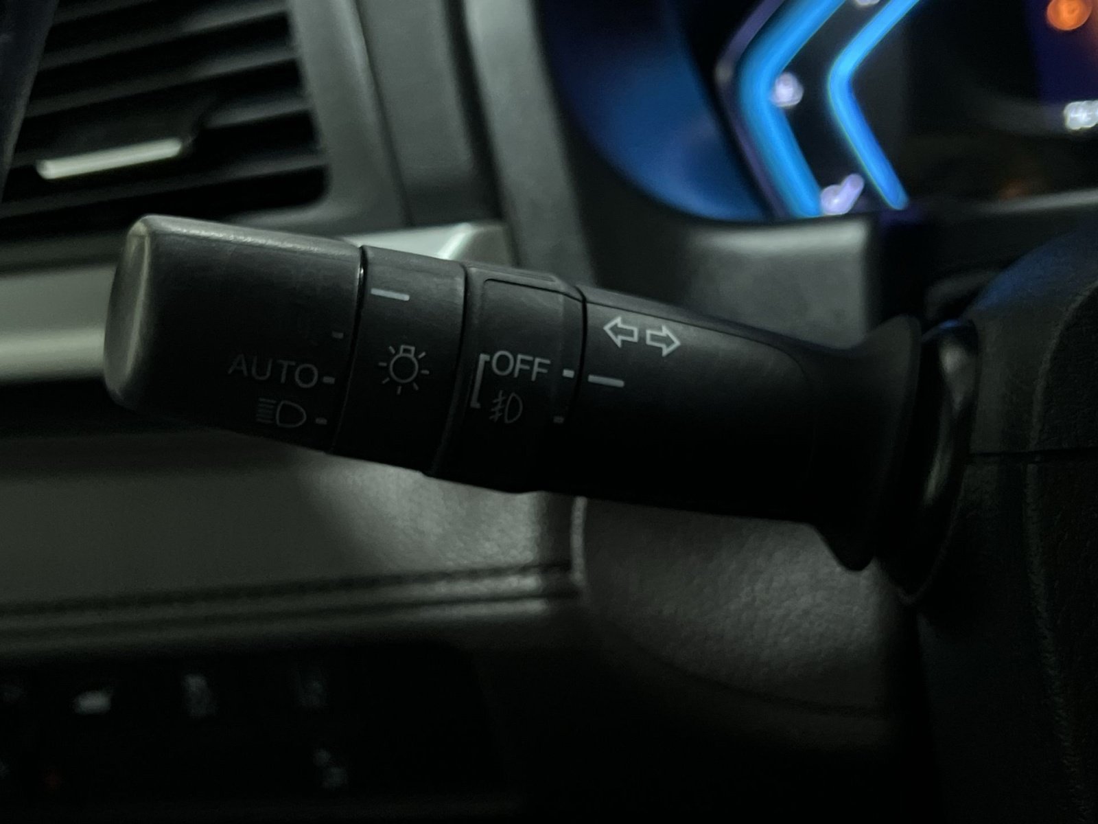 Used 2019 Honda Odyssey EX-L image 19