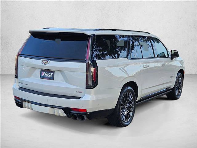 Used 2023 Cadillac Escalade ESV V AWD/4WD image 5