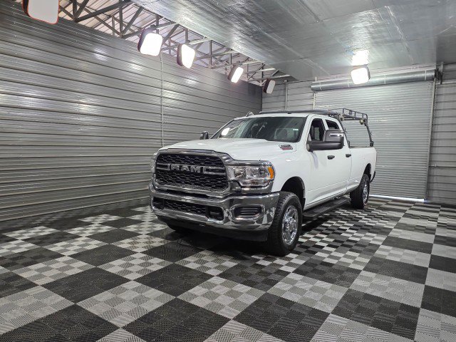 Used 2024 RAM 3500 Tradesman w/ Chrome Appearance Group image 44