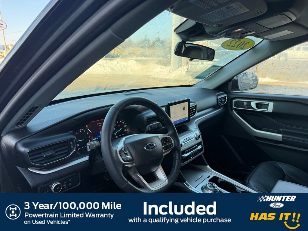 Used 2022 Ford Explorer XLT w/ Equipment Group 202A image 2