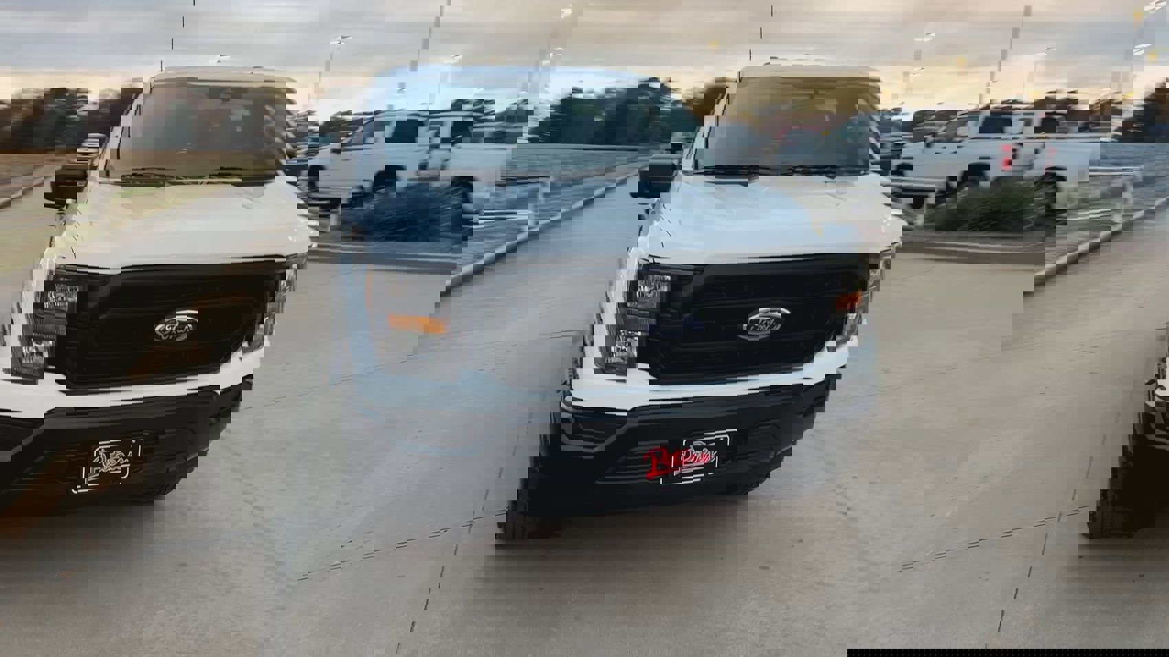 Used 2023 Ford F150 XL image 3