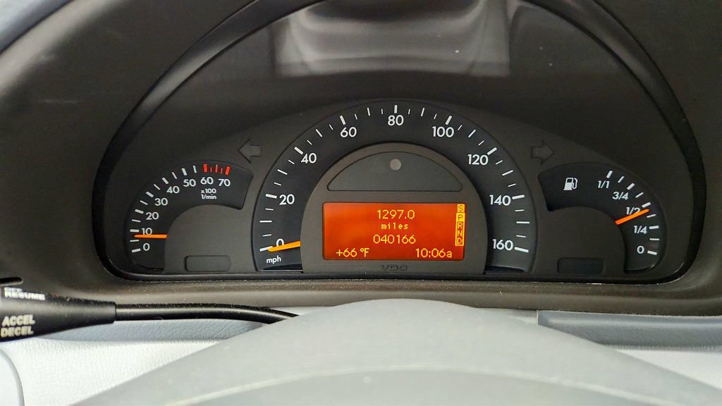 Used 2003 Mercedes-Benz C 240 Sedan image 14