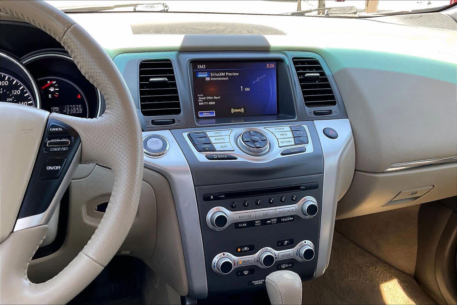 Used 2012 Nissan Murano LE w/ Platinum Pkg FWD image 6