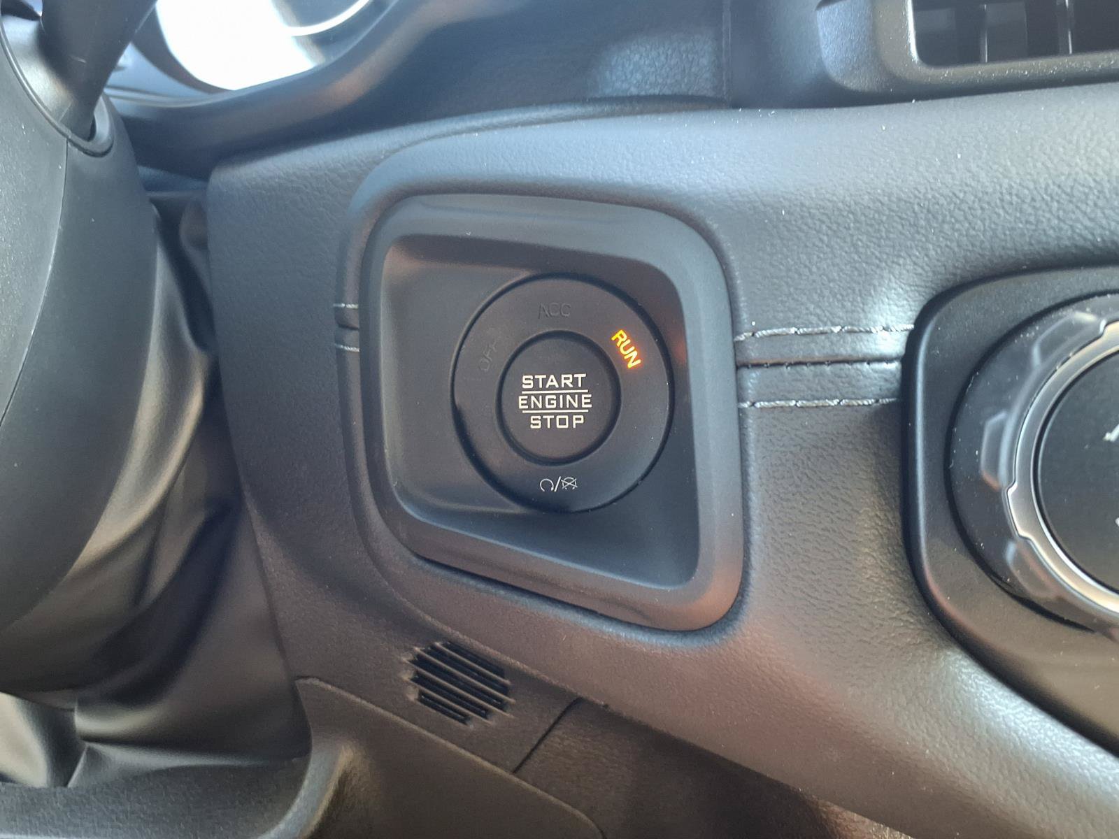 New 2026 Jeep Gladiator Rubicon AWD/4WD image 16