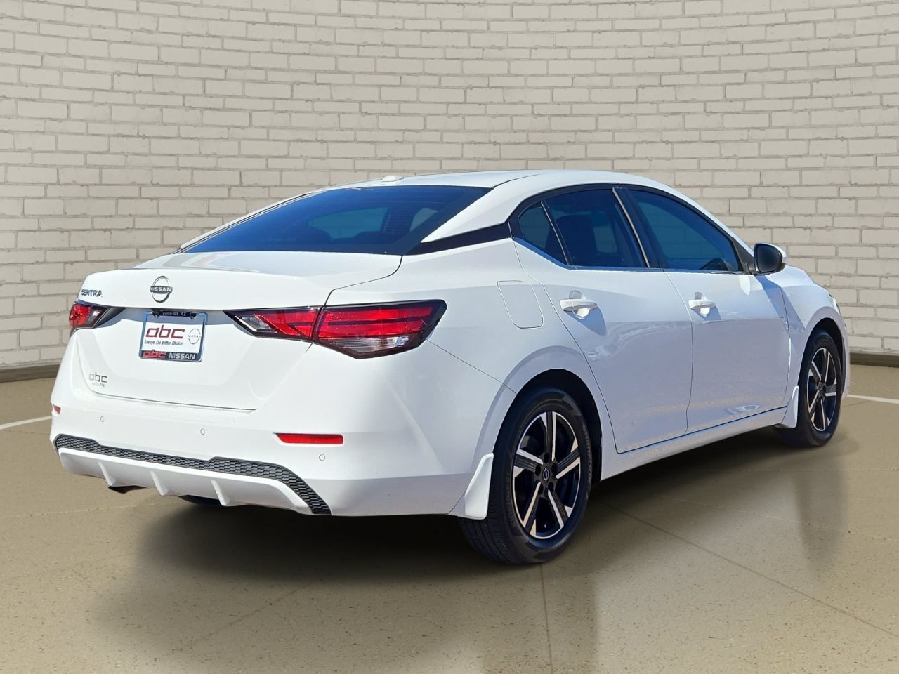 Used 2025 Nissan Sentra SV w/ All-Weather Package FWD image 5