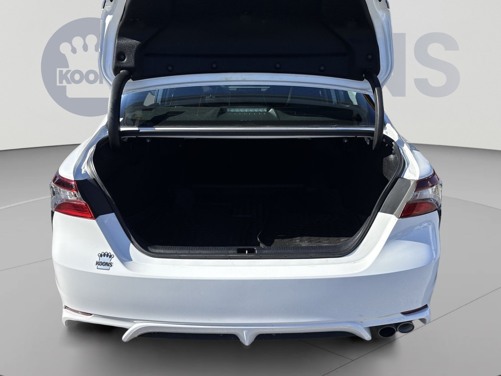 Used 2024 Toyota Camry SE FWD image 24