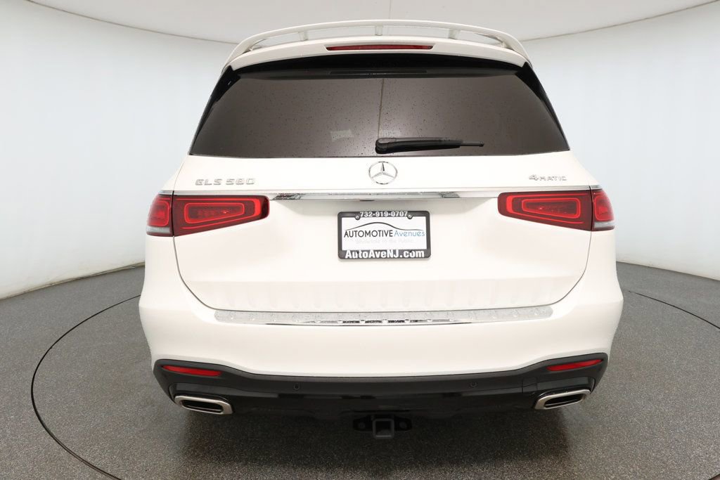 Used 2023 Mercedes-Benz GLS 580 4MATIC image 5