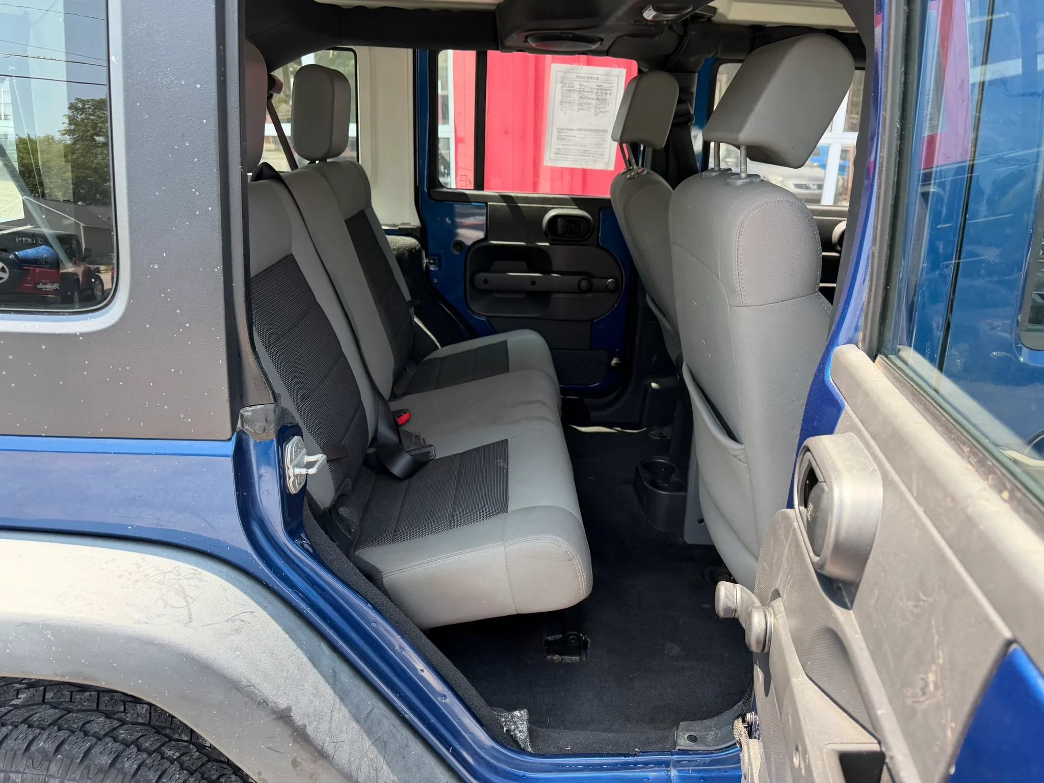 Used 2010 Jeep Wrangler Unlimited Sport AWD/4WD image 16