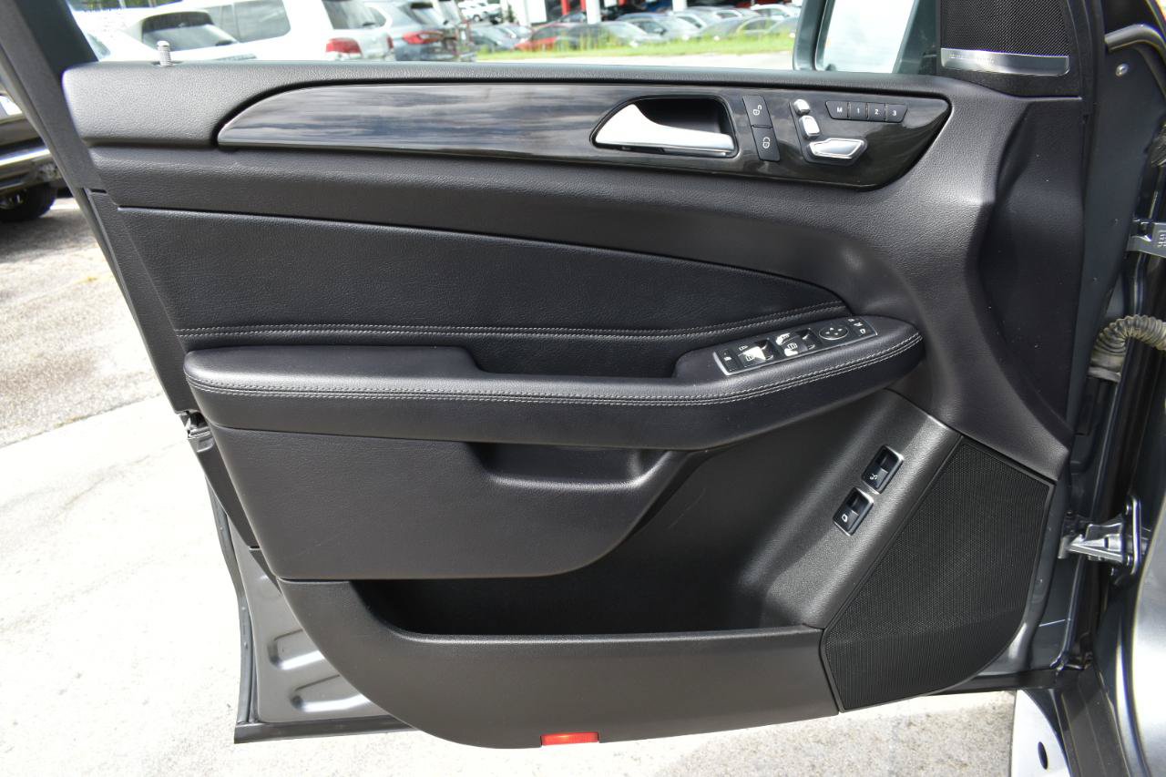 Used 2019 Mercedes-Benz GLS 450 4MATIC image 34