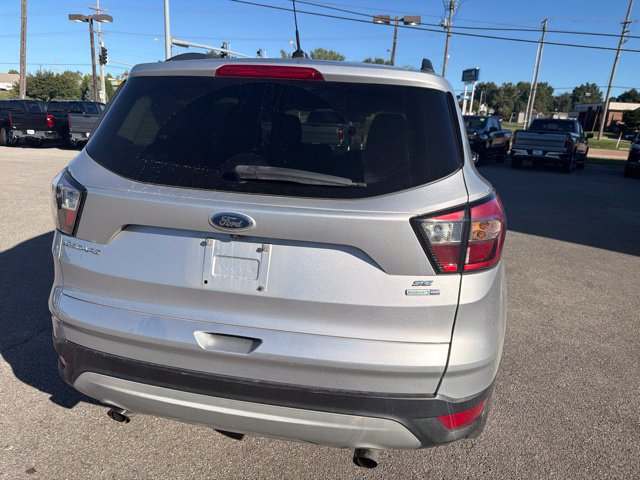 Used 2018 Ford Escape SE AWD/4WD image 12