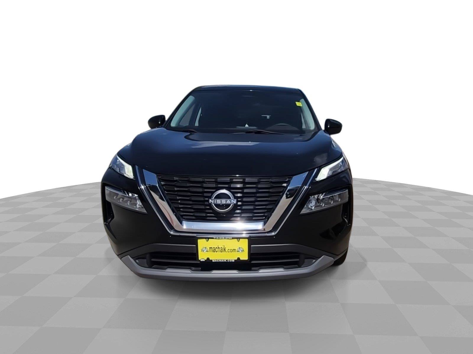 Used 2023 Nissan Rogue SV FWD image 3
