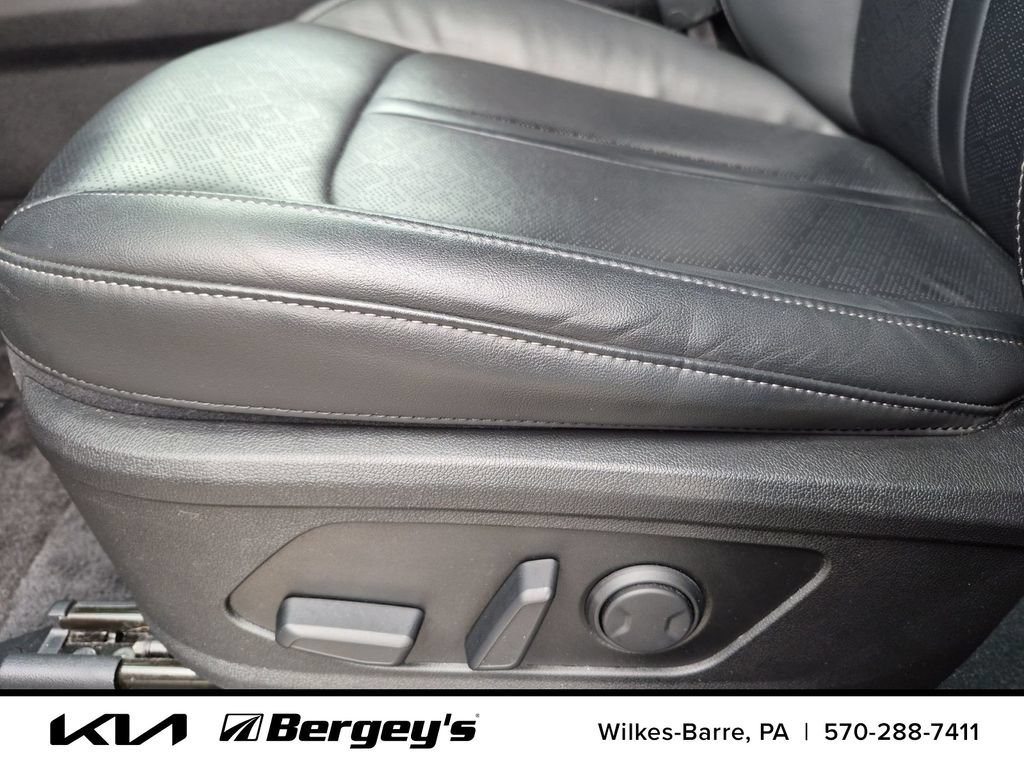 Certified 2023 Kia Sorento SX AWD/4WD image 14