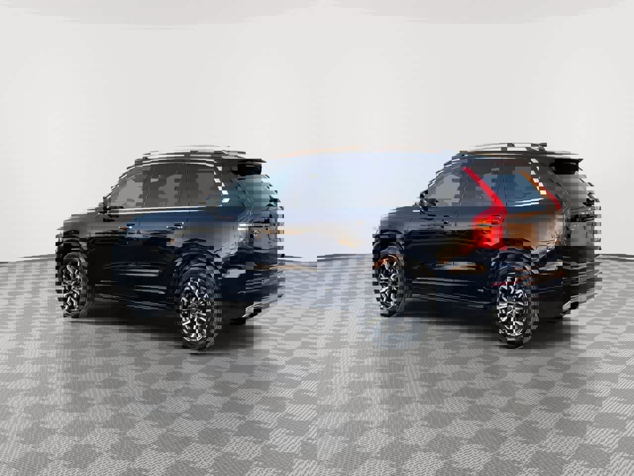 Used 2017 Volvo XC90 T6 Momentum w/ Vision Package image 6