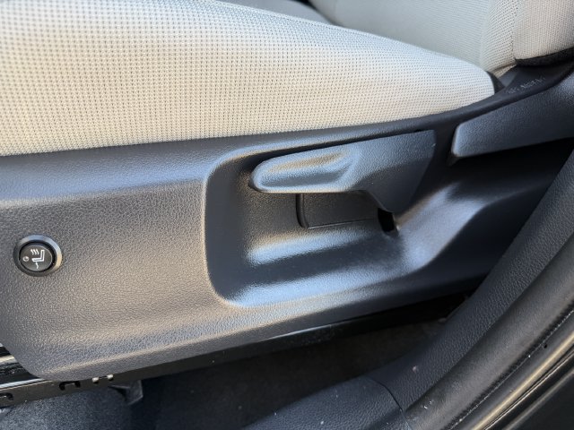 Used 2025 Toyota Corolla Cross AWD Hybrid image 22
