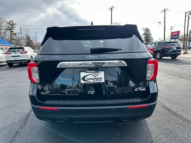 Used 2024 Ford Explorer XLT image 7