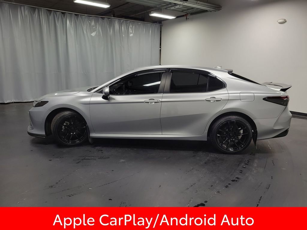 Used 2023 Toyota Camry LE image 5