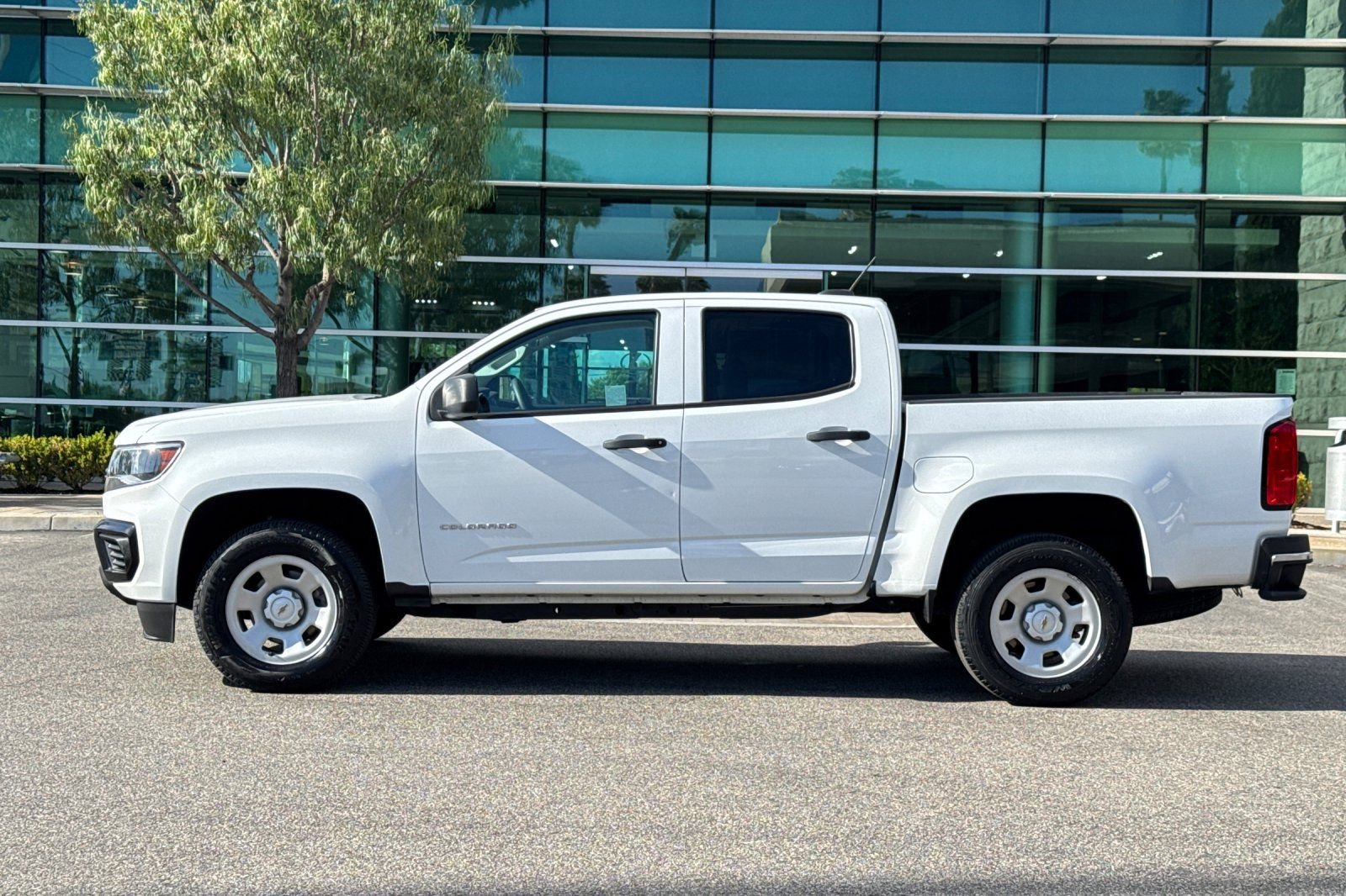 Used 2022 Chevrolet Colorado W/T w/ WT Convenience Package RWD image 7