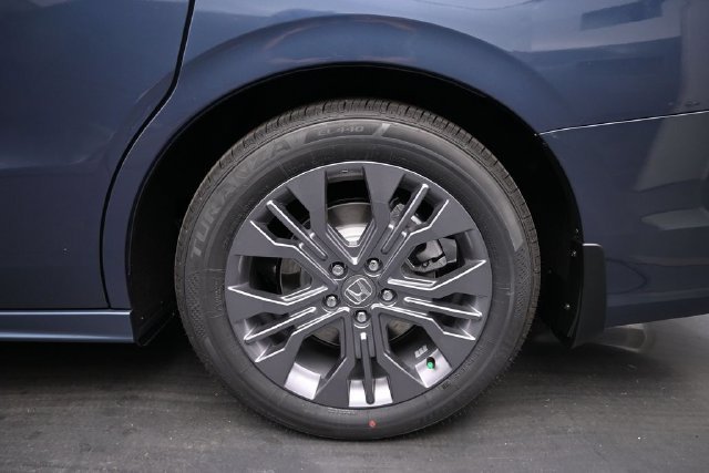 New 2027 Honda Odyssey Touring image 16