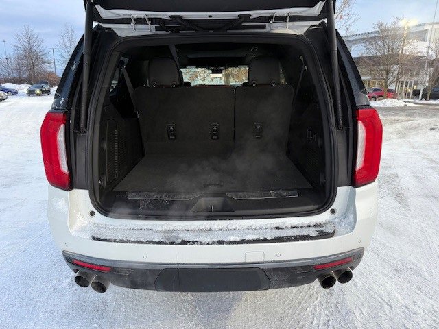 Used 2023 GMC Yukon XL Denali Ultimate image 44