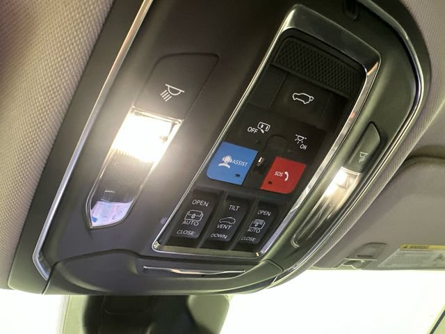 Used 2023 Jeep Grand Cherokee 4WD 4xe image 19