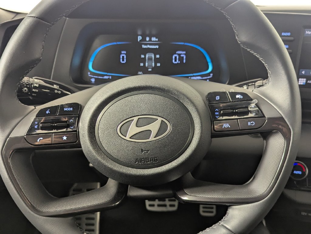 New 2026 Hyundai Elantra Sport FWD image 16