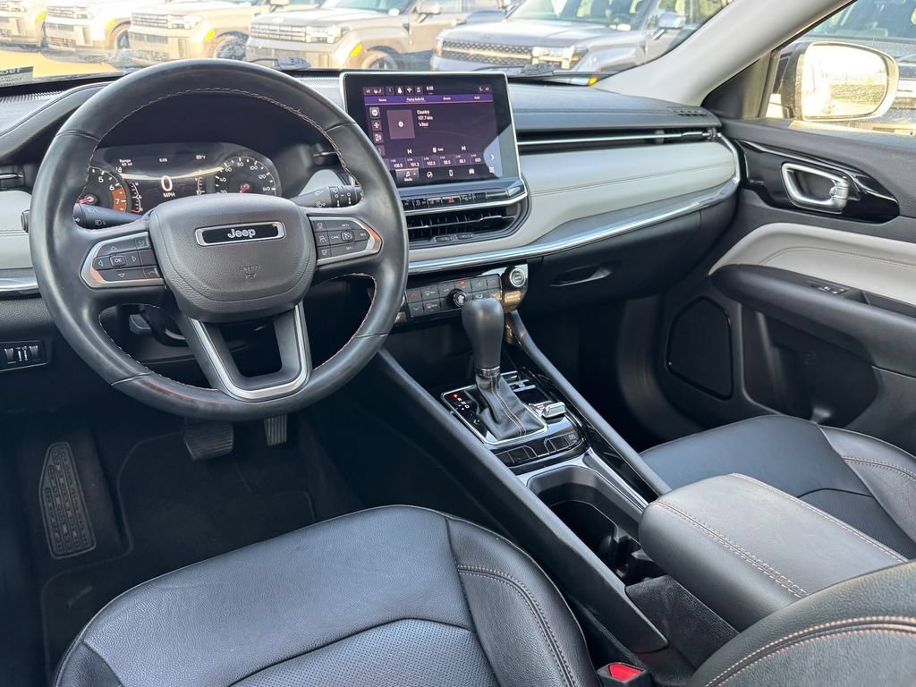 Used 2022 Jeep Compass Limited AWD/4WD image 11