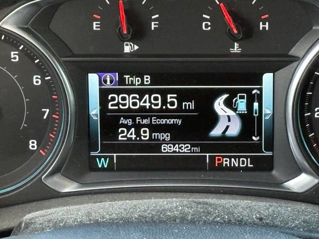 Used 2017 Chevrolet Malibu LT FWD image 15