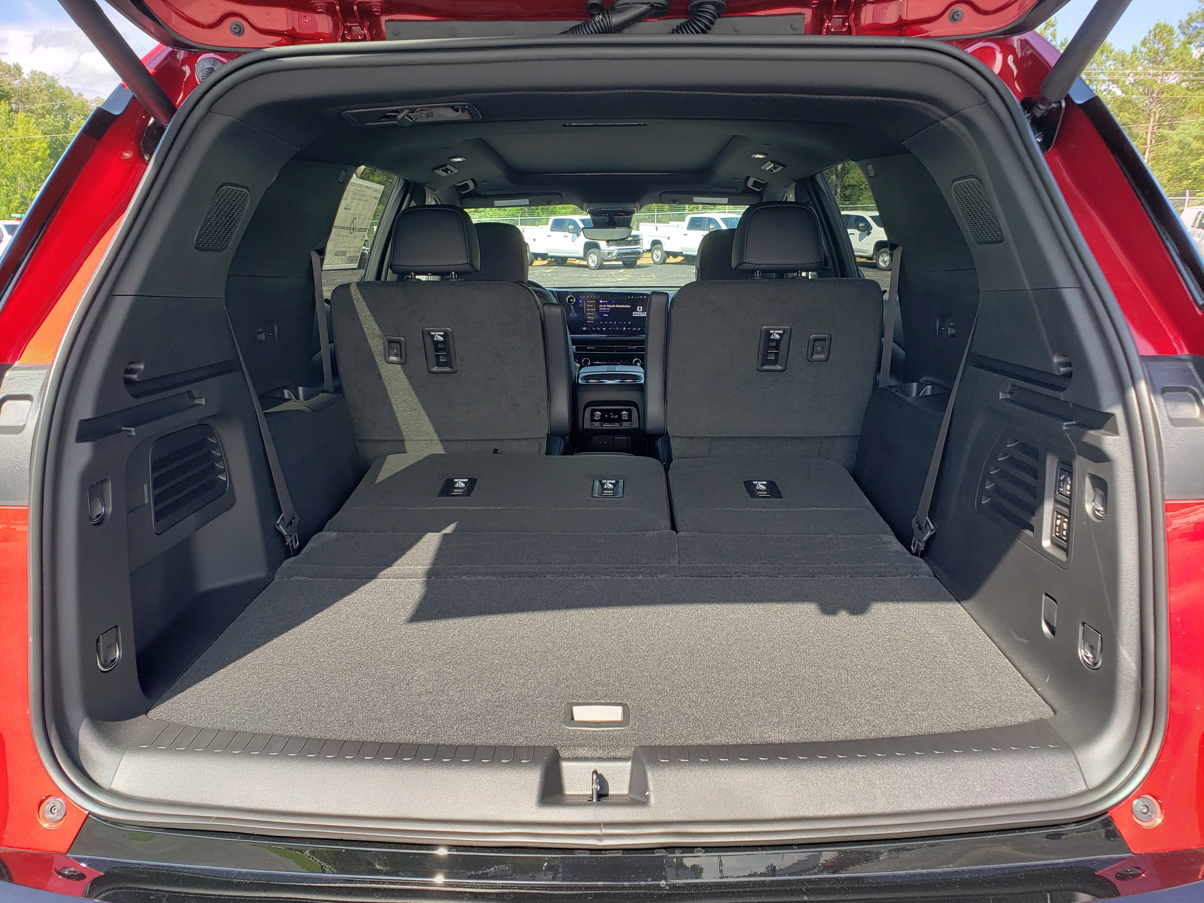 New 2026 Chevrolet Traverse RS w/ LPO, Floor Liner Package FWD image 12