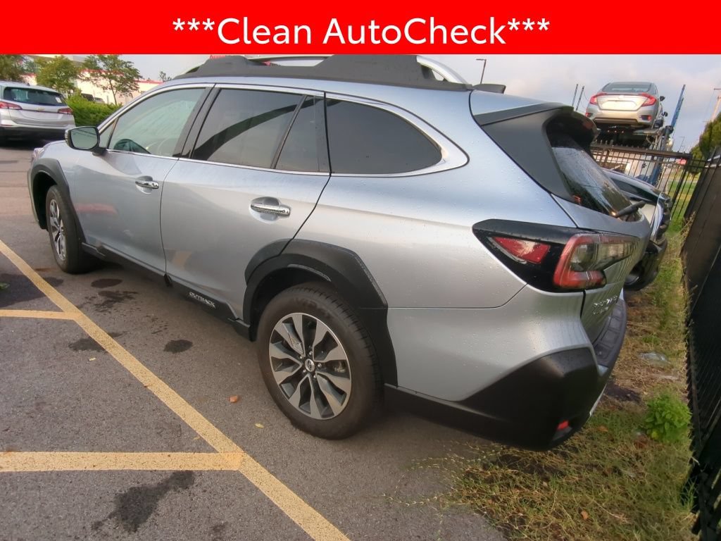 Used 2024 Subaru Outback Touring XT AWD/4WD image 4